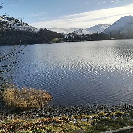 Dovedale Apartment,