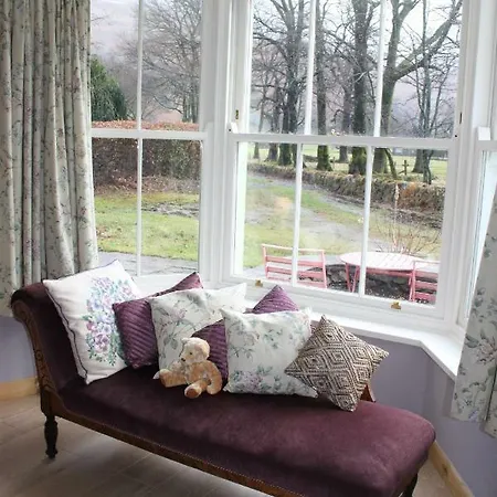 Dovedale Apartment,