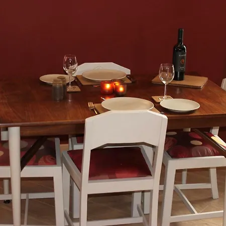 Dovedale Apartment, * غلينريدنج