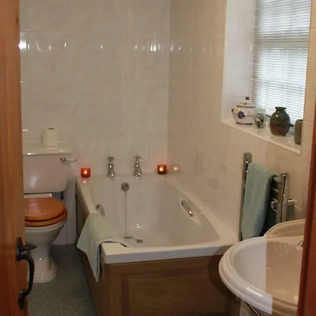 Dovedale Apartment, غلينريدنج